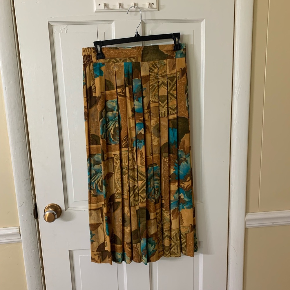 AKF New York women’s Brown Midi Skirt with Teal Floral Print